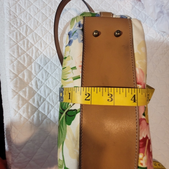 Fossil Cream Floral Print Canvas Shoulder Bag - Picture 11 of 12